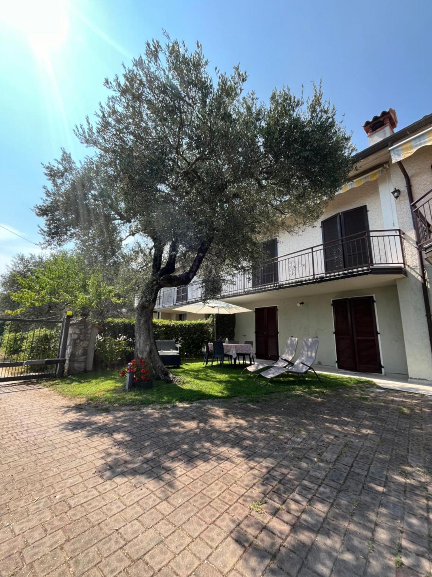 Relax In The Olive Grove Apartment Toscolano Maderno Exterior photo
